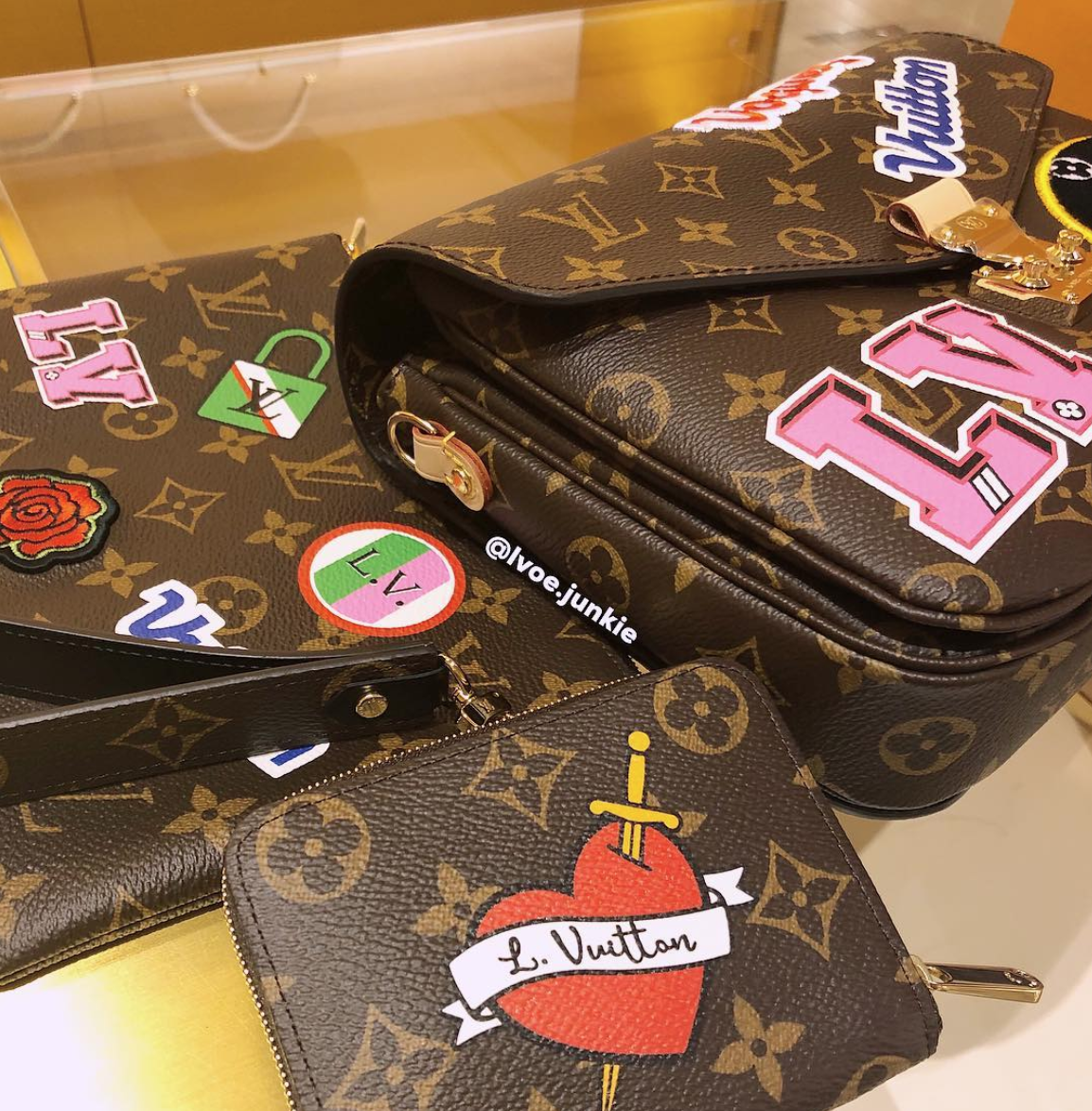 Louis Vuitton Sticker World Tour @lvoe.junkie