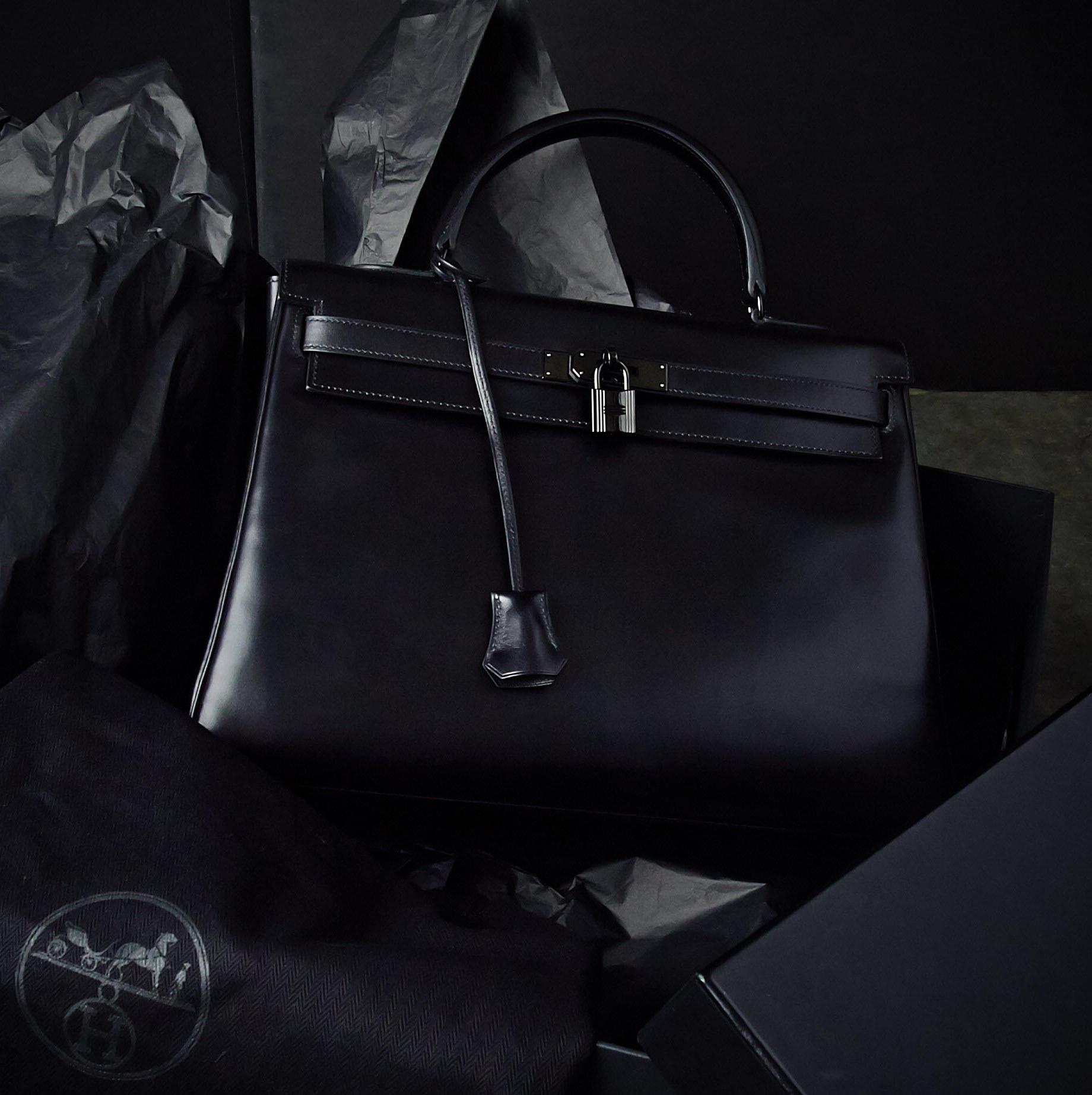 Hermes Black on Black SO BLACK Kelly Bag | Yoogi's Closet Authenticated Pre-Owned Luxury yoogiscloset.com